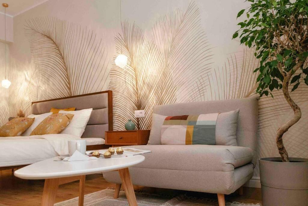 Bright Studio - Top Location - Old Town + Netflix Bukares Bagian luar foto
